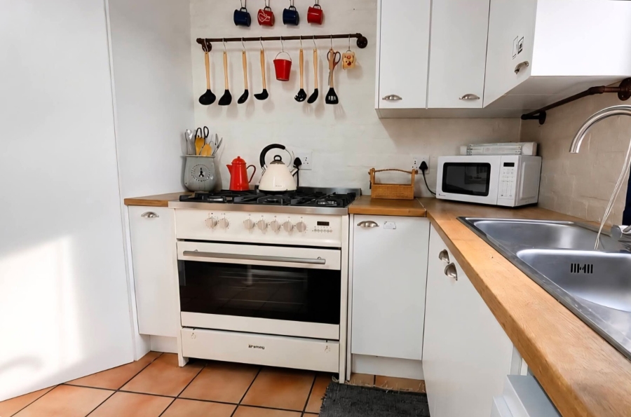 5 Bedroom Property for Sale in Stilbaai Wes Western Cape